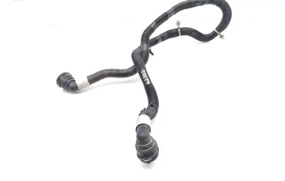 Tesla Model 3 Engine coolant pipe/hose 107759500D