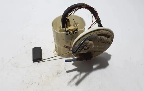 Opel Meriva A In-tank fuel pump 93174922