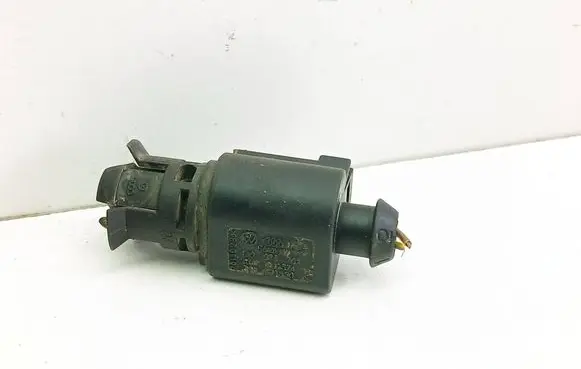 Skoda Octavia Mk1 (1U) Sensor 1J0973702