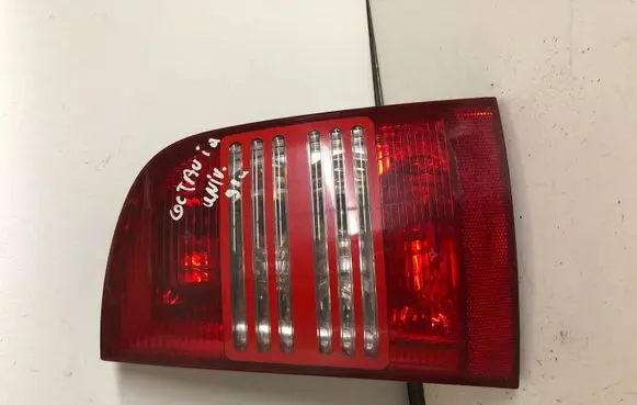 Skoda Octavia Mk1 (1U) Rear/tail lights 1U9945096 1U9945112