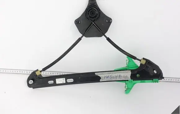 Volkswagen Golf VII Front windscreen/windshield window 5G4839461C