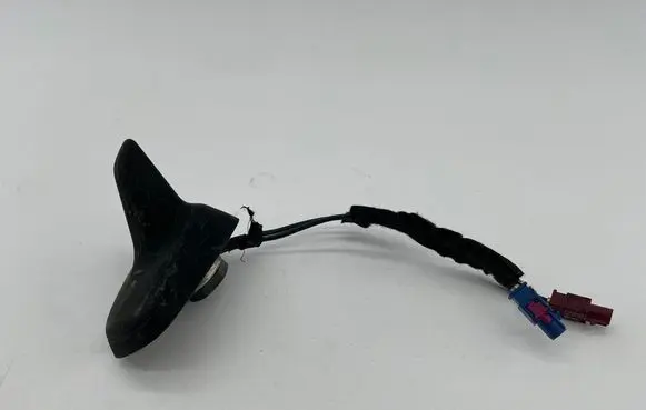 Audi A4 S4 B8 8K Aerial GPS antenna 8K9035503A 7617431041
