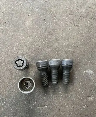 BMW 1 F20 F21 Nuts/bolts 