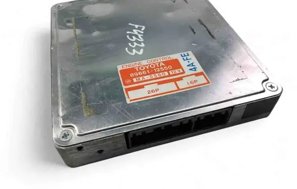 Toyota Corolla E140 E150 Engine control unit/module ECU 8966112550