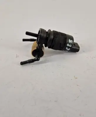 Audi A6 S6 C6 4F Windscreen/windshield washer pump 