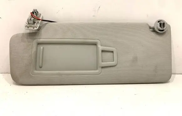 Volkswagen Golf VII Sun visor