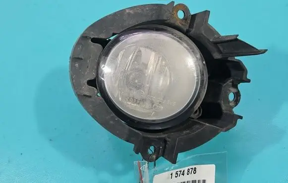Toyota Avensis T270 Front fog light 89210657 IMPRK1574878