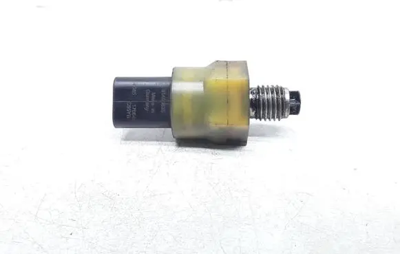 Volvo V60 Oil pressure sensor 31405635