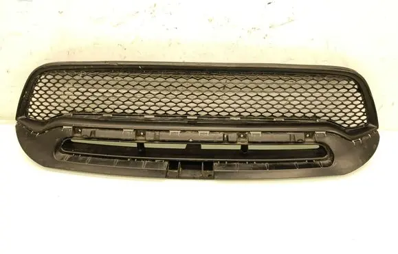Dodge Durango III Front bumper upper radiator grill 68307806AB