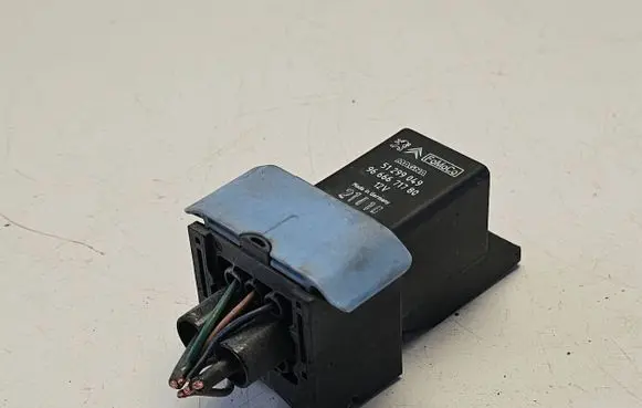 Citroen Berlingo Glow plug pre-heat relay 51299049 9666671780