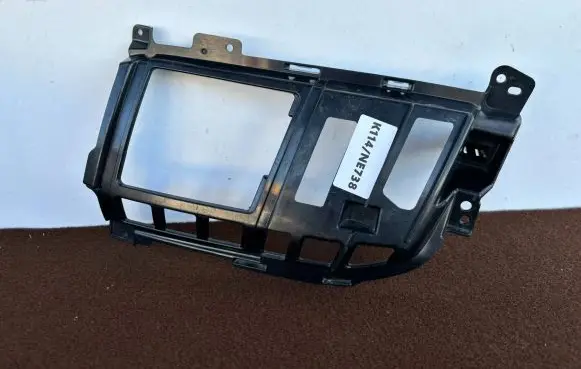 Skoda Superb B8 (3V) Front bumper mounting bracket 3V0807732A
