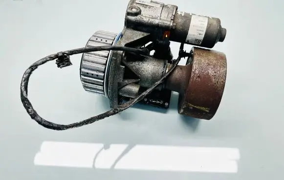 Volvo V90 Cross Country Rear gearbox reducer/haldex oil pump 02004763 10116144 11305141100