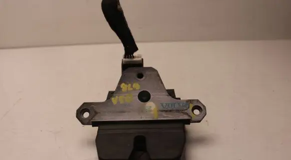 Volvo V50 Tailgate/trunk/boot lock/catch/latch 