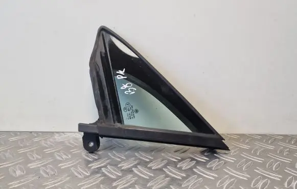 Volkswagen PASSAT B8 Front door vent window glass four-door 3G0845113C