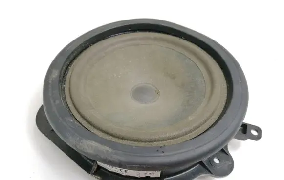 Audi A3 S3 8P Front door speaker 8P0035411B