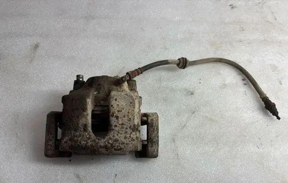 BMW 3 E46 Front brake caliper