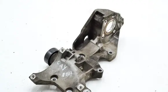 Volkswagen Golf VI Generator/alternator bracket 03L903143C