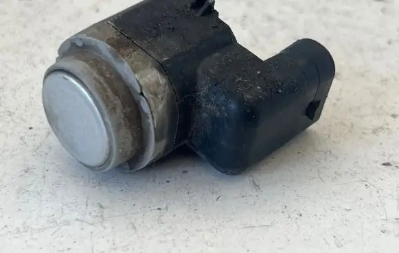 Audi A5 8T 8F Rear parking sensor holder (PDC) 1S0919275A 303364 2606141733