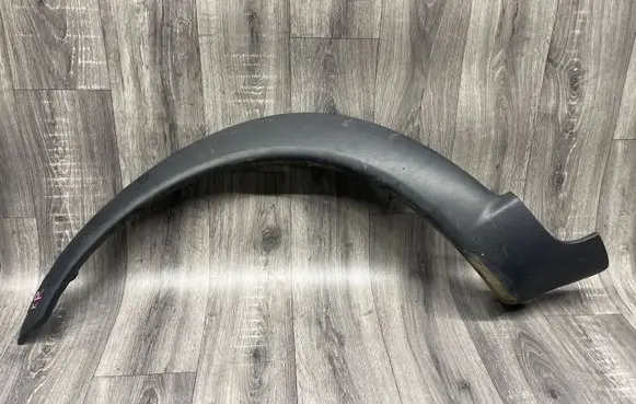 Volvo XC70 Front arch trim 30678043 8620728 9190877