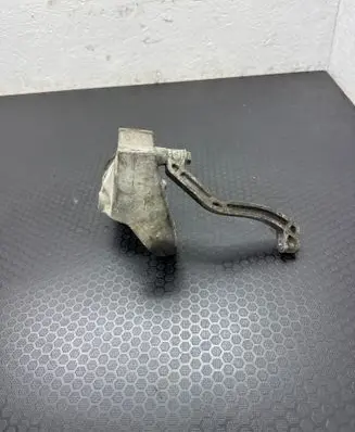 Volkswagen PASSAT B7 Gearbox mounting bracket 1K0199117AP