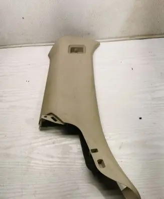 (D)pillar trim (top)
