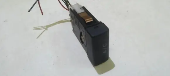 Rover 414 - 416 - 420 Air conditioning (A/C) switch 80410st3e010 80410-st3-e010