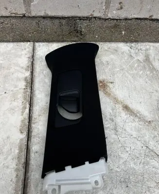 Toyota RAV 4 (XA50) (B) pillar trim (top) 7325512020 6241042110 6241142130