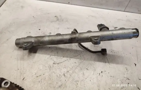 Renault Megane I Fuel main line pipe 7700111013