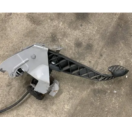 Volkswagen Transporter - Caravelle T6 Clutch pedal 7E1721059E