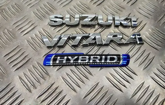 Suzuki Vitara (LY) Manufacturers badge/model letters 