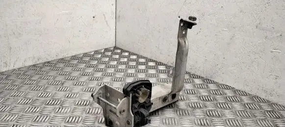 BMW 5 F10 F11 Radiator mount bracket 7158873 7158893