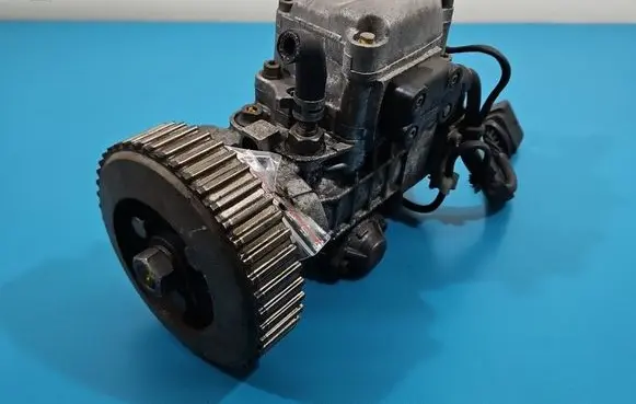 Seat Leon (1M) Fuel injection high pressure pump 0460404977 IMPRK1548531