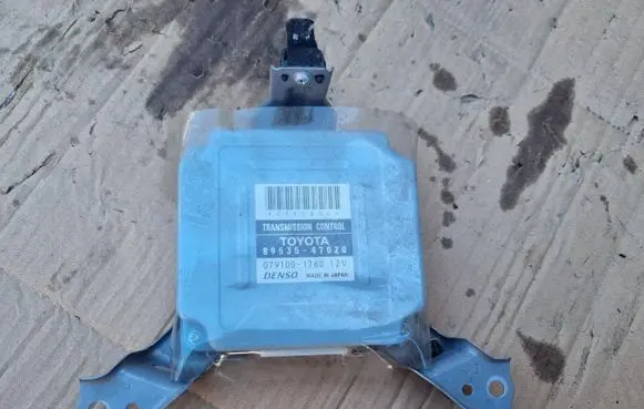 Toyota Prius (XW20) Gearbox control unit/module 8953547020 0791001780