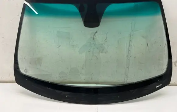 Maserati Ghibli Front windscreen/windshield window 