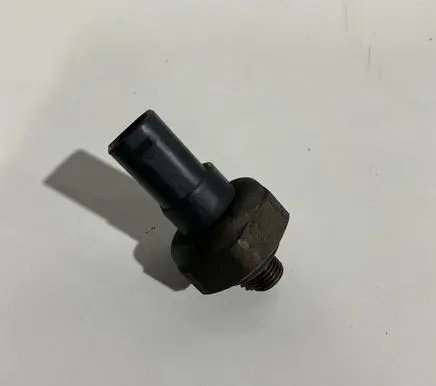 Mercedes-Benz E W211 Air conditioning (A/C) pressure sensor 2205420118