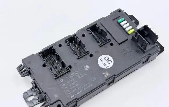 BMW 2 F22 F23 Central body control module 9374510 00000F4D 003000002