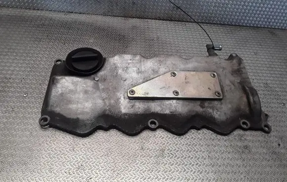 Nissan Almera Tino Rocker cam cover 