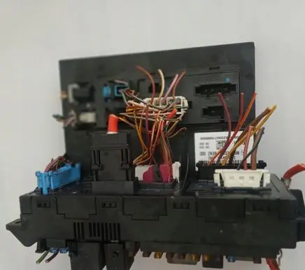 Mercedes-Benz CLS C219 SAM control unit 2115454101