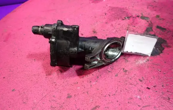 Ford Mondeo MK II Vacuum pump 93BB2A451AB