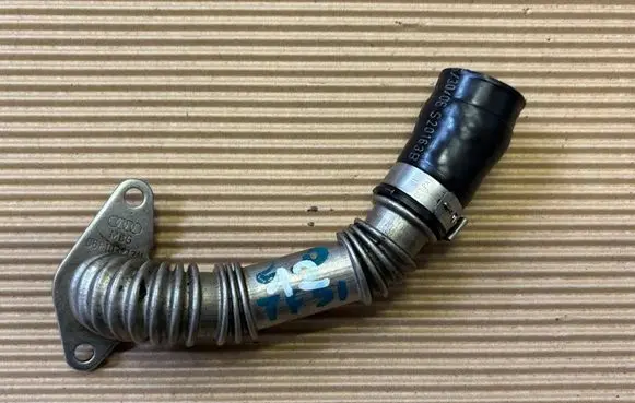 Skoda Octavia Mk2 (1Z) EGR valve line/pipe/hose 06F103213N