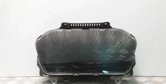 Volvo XC40 Speedometer (instrument cluster) 32276759 T0108409