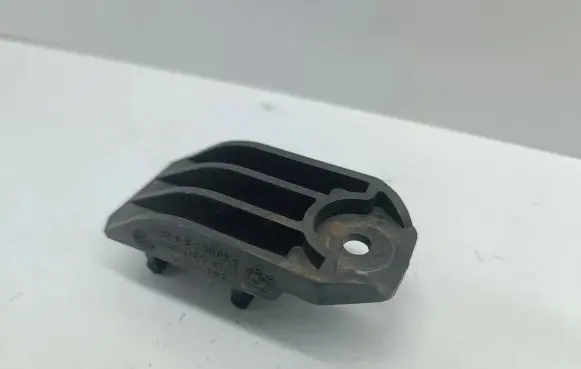 Radiator support slam panel bracket