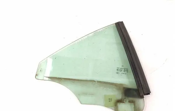 Mercedes-Benz SLK R171 Rear side window 1717350200 1716700239
