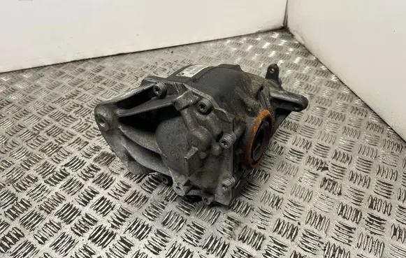 BMW 3 F30 F35 F31 Rear differential 8485724 33108485724