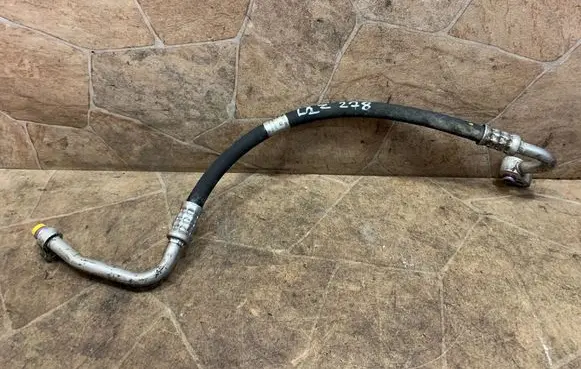 Mercedes-Benz C W204 Air conditioning (A/C) pipe/hose A2128302500