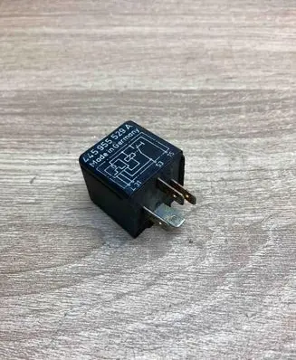 Audi 80 90 S2 B4 Other relay 445955529A 00537400 239