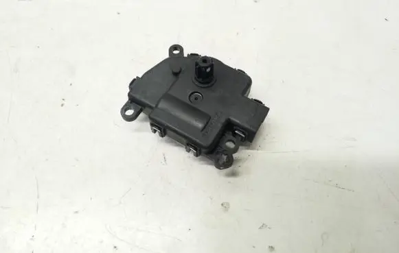 Ford Fusion II Air flap motor/actuator DG9H19E616CA