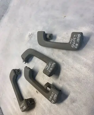 Audi Q7 4L A set of handles for the ceiling 8p0857608d