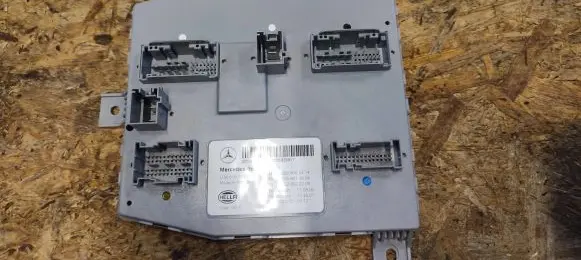 Mercedes-Benz C W205 SAM control unit A2059002314 A2059013904 A2229022209