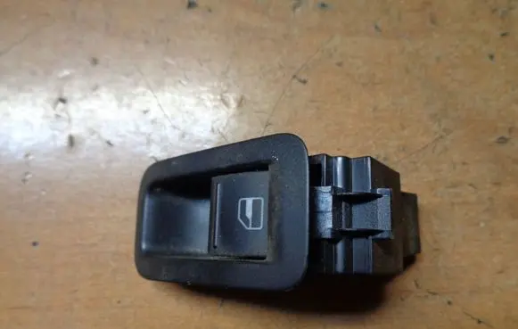 Volkswagen Polo V 6R Electric window control switch 7L6959855B